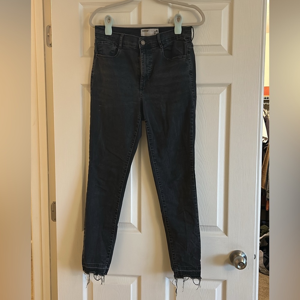 Women's Black GARAGE Jeans SIZE 9 Distressed hem